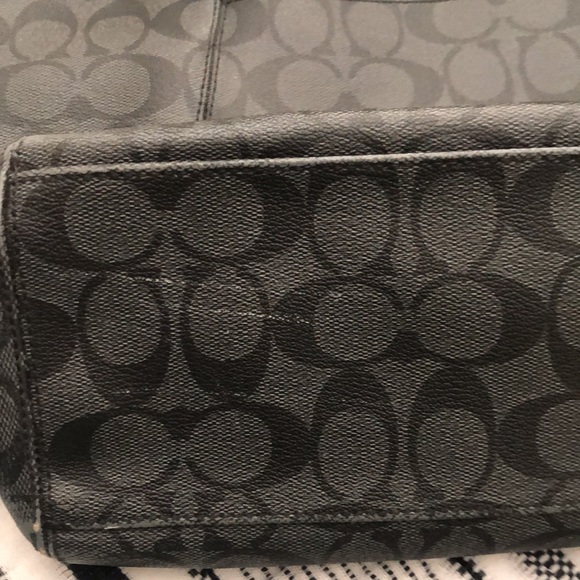 Coach purse - Picture 6 of 16